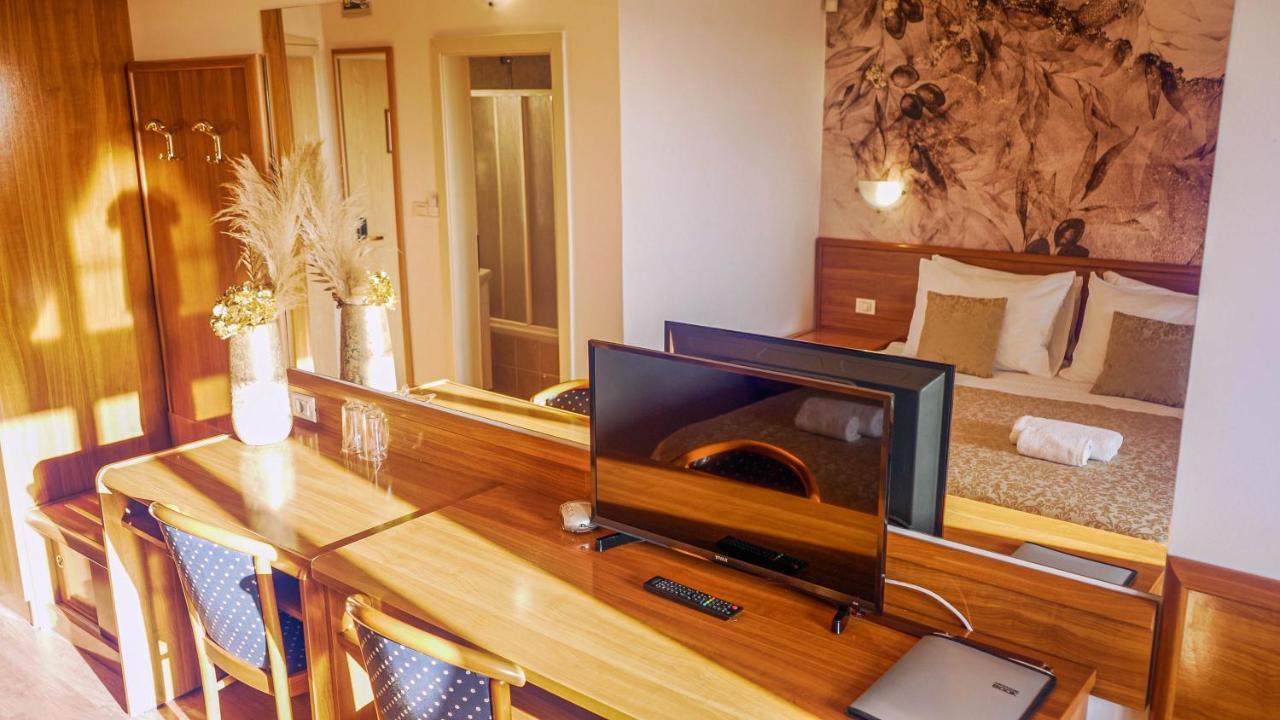 Hotel Villa Letan 파자나 외부 사진
